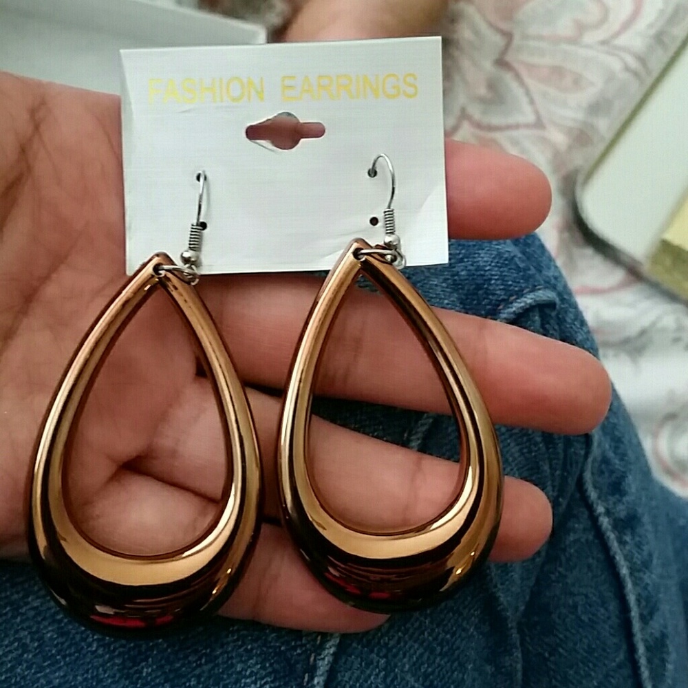 Fashion earrings